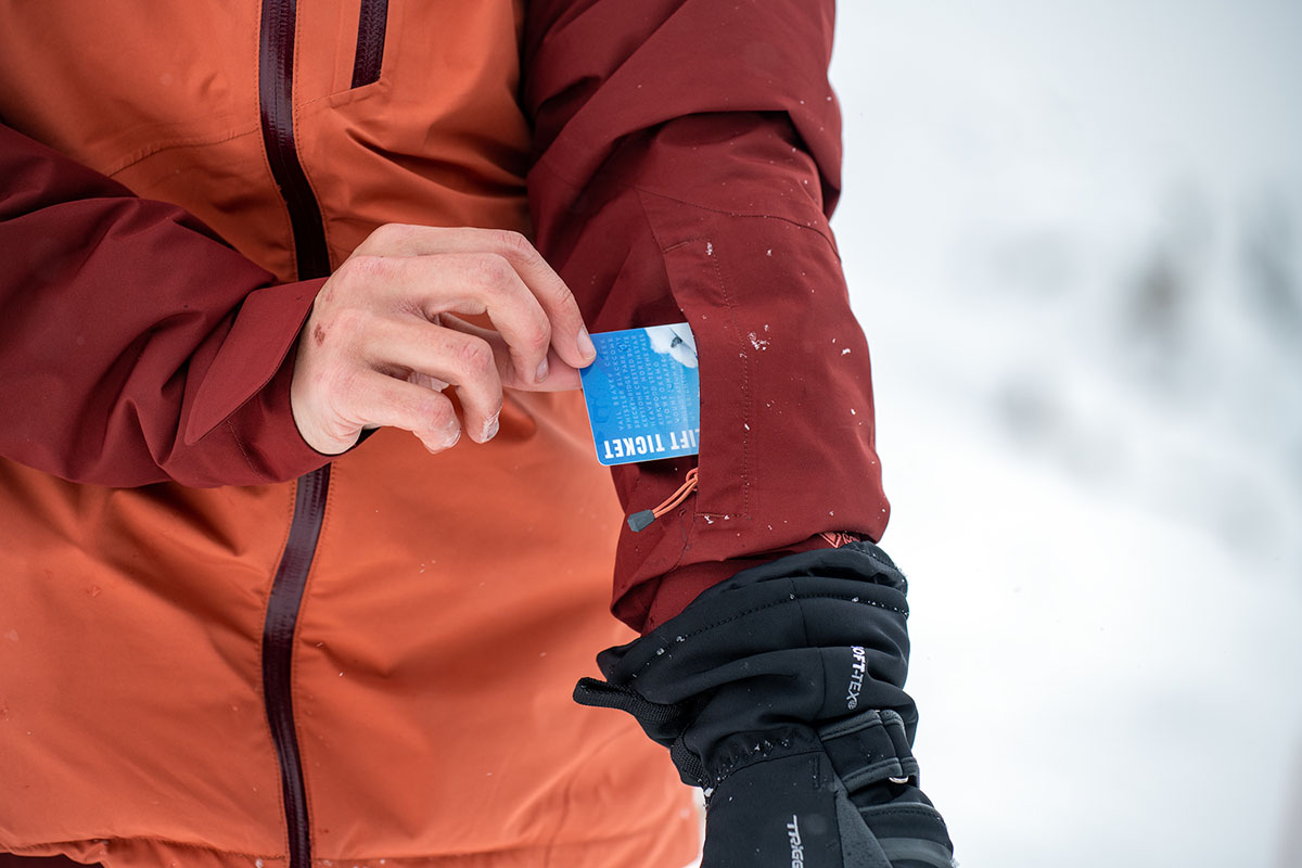 Outdoor Research Tungsten Jacket (ski pass pocket)